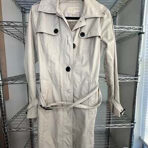 Michael Kors Women's Tan Double-Breasted Trench Coat, belted, Black Buttons